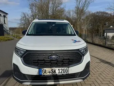 Usata Ford Grand Tourneo Connect Active 102 CV (75 kW) 2024 Bianco Monovolume