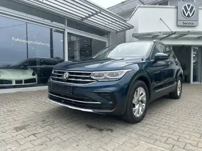 Gebraucht VW Tiguan 245 PS (180 kW) 2022 Blau SUV