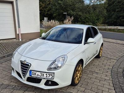 Weiß Gebraucht 2012 Alfa Romeo Giulietta Turismo Limousine | 4.600 € (Fairer Preis)