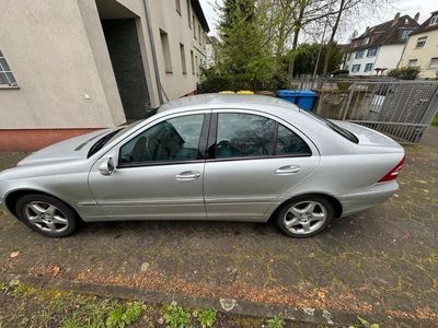 Mercedes C240