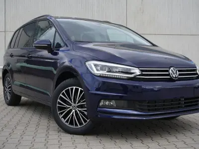 Neu VW Touran 150 PS (110 kW) 2026 Atlantik blue metallic Van / Kleinbus