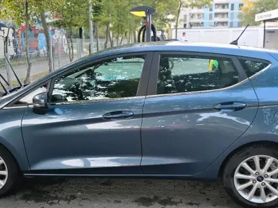 Gebraucht Ford Fiesta 108 PS (79 kW) 2018 Blau Kleinwagen