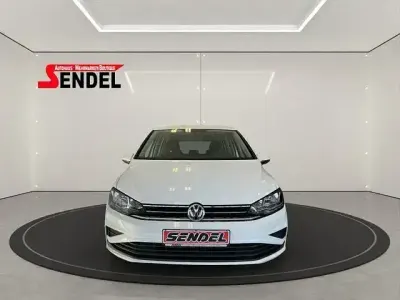 Gebraucht VW Golf VII Trendline 116 PS (85 kW) 2019 Andere Limousine
