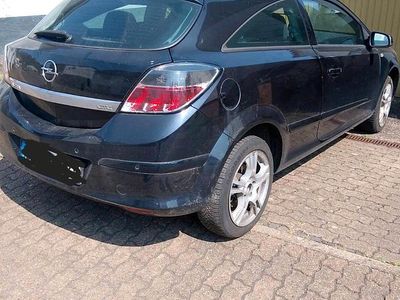 Opel Astra GTC