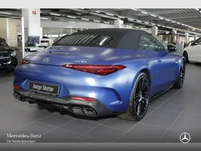 Gebraucht Mercedes SL63 AMG AMG 585 PS (430 kW) 2024 Blau Cabrio