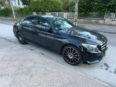 Gebraucht Mercedes C180 AMG 156 PS (114 kW) 2015 Schwarz Limousine