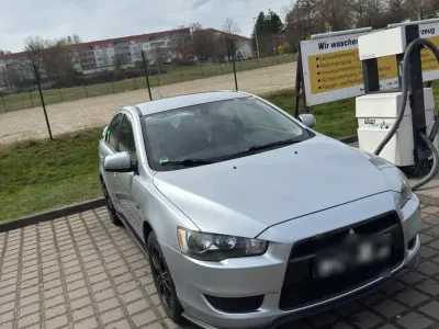 Usata Mitsubishi Lancer 110 CV (80 kW) 2010 Argento Berlina