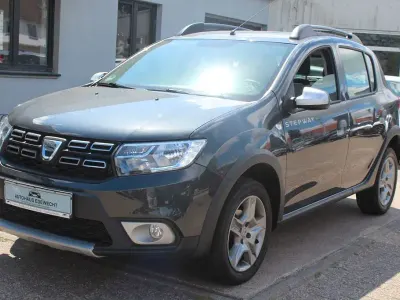 Gebraucht Dacia Sandero Prestige 90 PS (66 kW) 2017 Grau Limousine