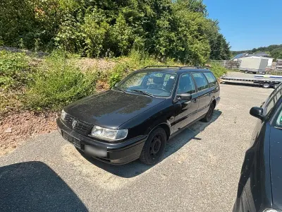 Gebraucht VW Passat 116 PS (85 kW) 1996 Schwarz Kombi