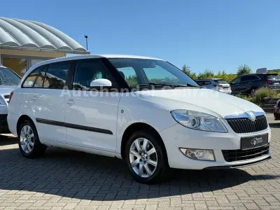 Gebraucht Skoda Fabia 105 PS (77 kW) 2011 Weiß Limousine
