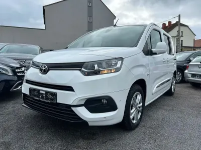 Gebraucht Toyota Proace Verso City 131 PS (96 kW) 2020 Arctic white Kombi