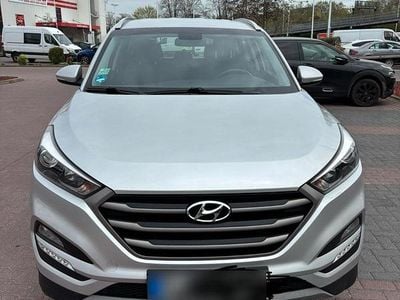 Second-hand Hyundai Tucson 177 CP (130 kW) 2017 Argintiu SUV