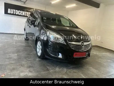 Gebraucht Opel Meriva Innovation 140 PS (102 kW) 2015 Schwarz Van / Kleinbus