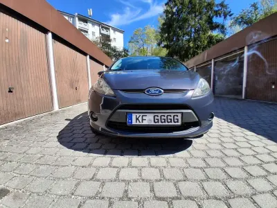 Second-hand Ford Fiesta Trend 82 CP (60 kW) 2011 Gri Berlinǎ