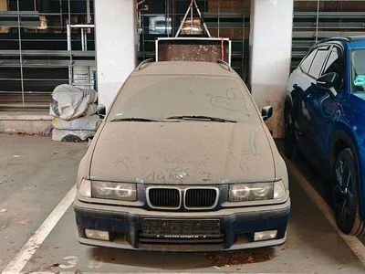 Usata BMW 323 M Sport 170 CV (125 kW) 1997 Viola Station wagon