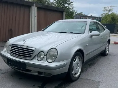 Gebraucht Mercedes CLK200 136 PS (100 kW) 1998 Silber Coupé