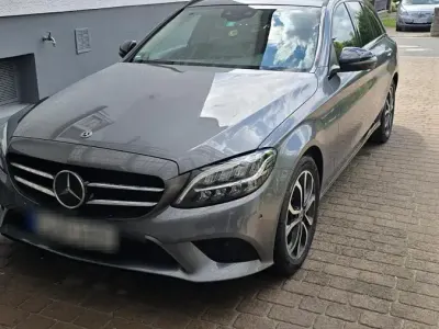 Gebraucht Mercedes 220 195 PS (143 kW) 2018 Grau Kombi