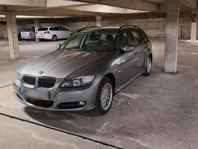 Gebraucht BMW 318 150 PS (110 kW) 2007 Silber Kombi