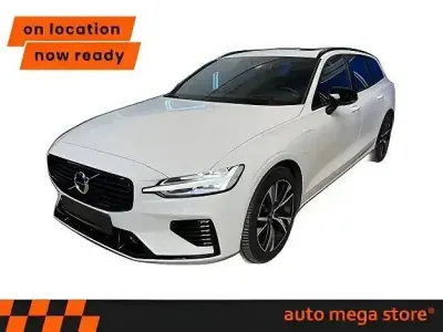 Usata Volvo V60 R-Design 341 CV (250 kW) 2021 Bianco Station wagon