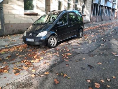 Usata Mercedes Vaneo 102 CV (75 kW) 2002 Nero Monovolume