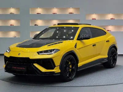 Usata Lamborghini Urus 666 CV (489 kW) 2025 Giallo SUV
