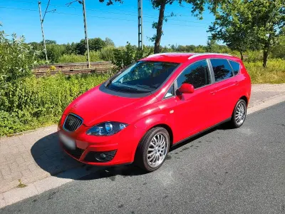 Gebraucht Seat Altea 105 PS (77 kW) 2009 Rot Van / Kleinbus