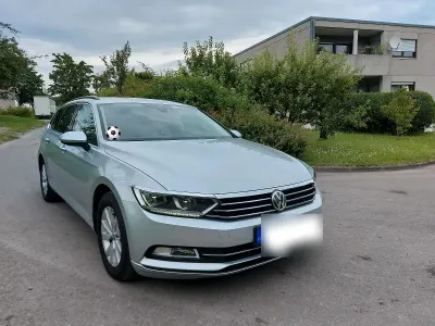 Gebraucht VW Passat 150 PS (110 kW) 2018 Silber Kombi