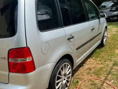 Gebraucht VW Touran 101 PS (74 kW) 2004 Silber Van / Kleinbus