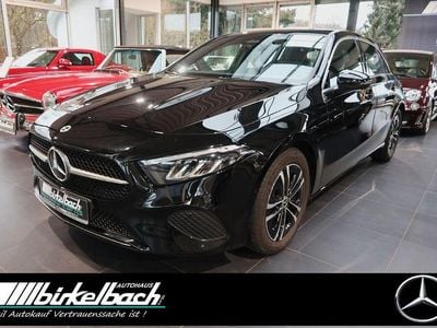 Gebraucht Mercedes A180 Advanced 136 PS (100 kW) 2023 Schwarz Limousine