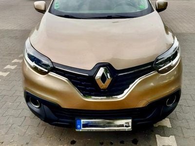 Gebraucht Renault Kadjar Experience 131 PS (96 kW) 2016 Gold SUV
