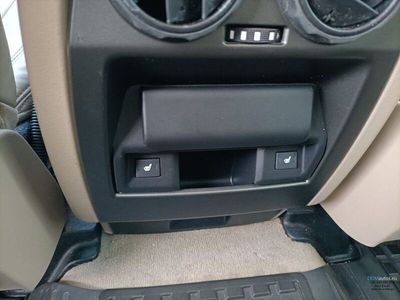 Land Rover Discovery 4