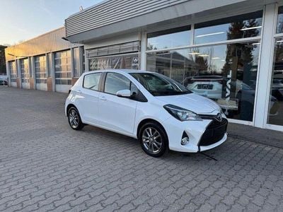 Gebraucht Toyota Yaris Comfort 99 PS (72 kW) 2015 Weiß Kleinwagen