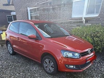 Gebraucht VW Polo Life 69 PS (50 kW) 2013 Orange Kleinwagen
