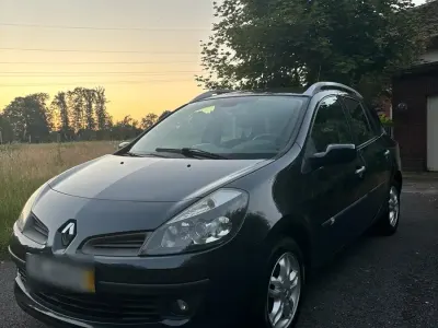 Gebraucht Renault Clio GrandTour 101 PS (74 kW) 2008 Grau Kombi
