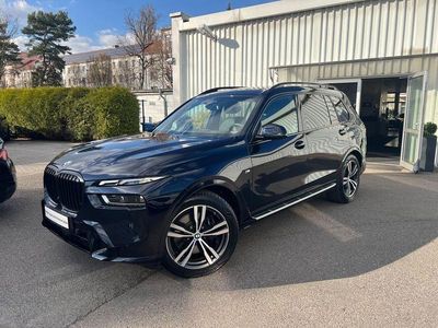 Gebraucht BMW X7 M Sport 381 PS (280 kW) 2023 Schwarz SUV