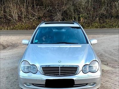 Silber Gebraucht 2001 Mercedes C240 Avantgarde Kombi | 3.599 € (Fairer Preis)