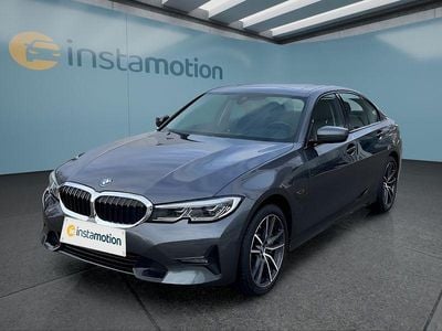 Gebraucht BMW 330e 292 PS (214 kW) 2022 Grau Limousine