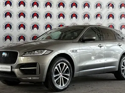 Käytetty Jaguar F-Pace R-Sport 179 HP (131 kW) 2020 Hopea Katumaasturi