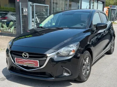 Gebraucht Mazda 2 Center-Line 75 PS (55 kW) 2016 Schwarz Limousine