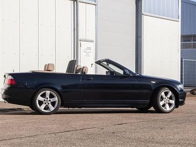 Gebraucht BMW 318 Cabriolet Comfort Edition 150 PS (110 kW) 2004 Schwarz Cabrio