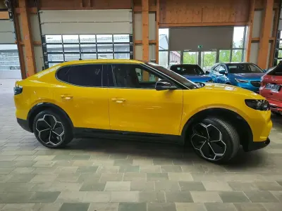 Gebraucht Ford Capri Premium 250 kW (340 PS) 2025 Vivid yellow SUV