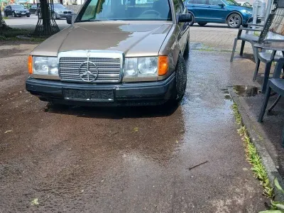 Gebraucht Mercedes 230 132 PS (97 kW) 1998 Grau Limousine
