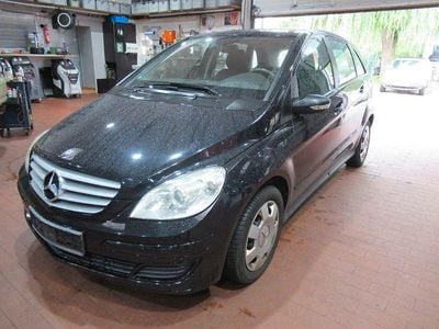 Mercedes B180