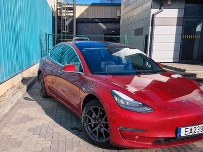 Usado Tesla Model 3 191 kW (261 HP) 2018 Vermelho Sedan