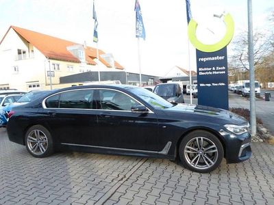 Second-hand BMW 750 Sport Line 449 CP (330 kW) 2017 Negru Berlinǎ