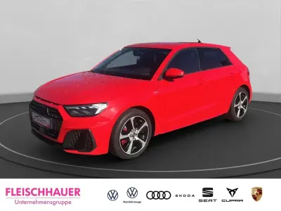 Używany Audi A1 S-Line 200 KM (147 kW) 2020 Czerwony SUV