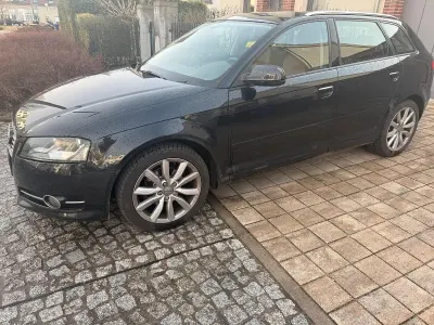 Gebraucht Audi A3 Design 105 PS (77 kW) 2011 Schwarz Kleinwagen
