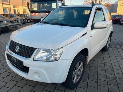 Weiß Gebraucht 2012 Suzuki Grand Vitara SUV | 6.000 € (Etwas zu teuer)