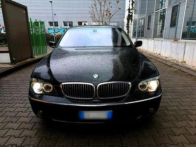 Begagnad BMW 730 235 HK (172 kW) 2007 Svart Sedan