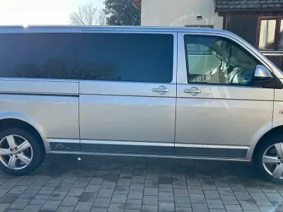 Usata VW Caravelle 179 CV (131 kW) 2015 Argento Furgone